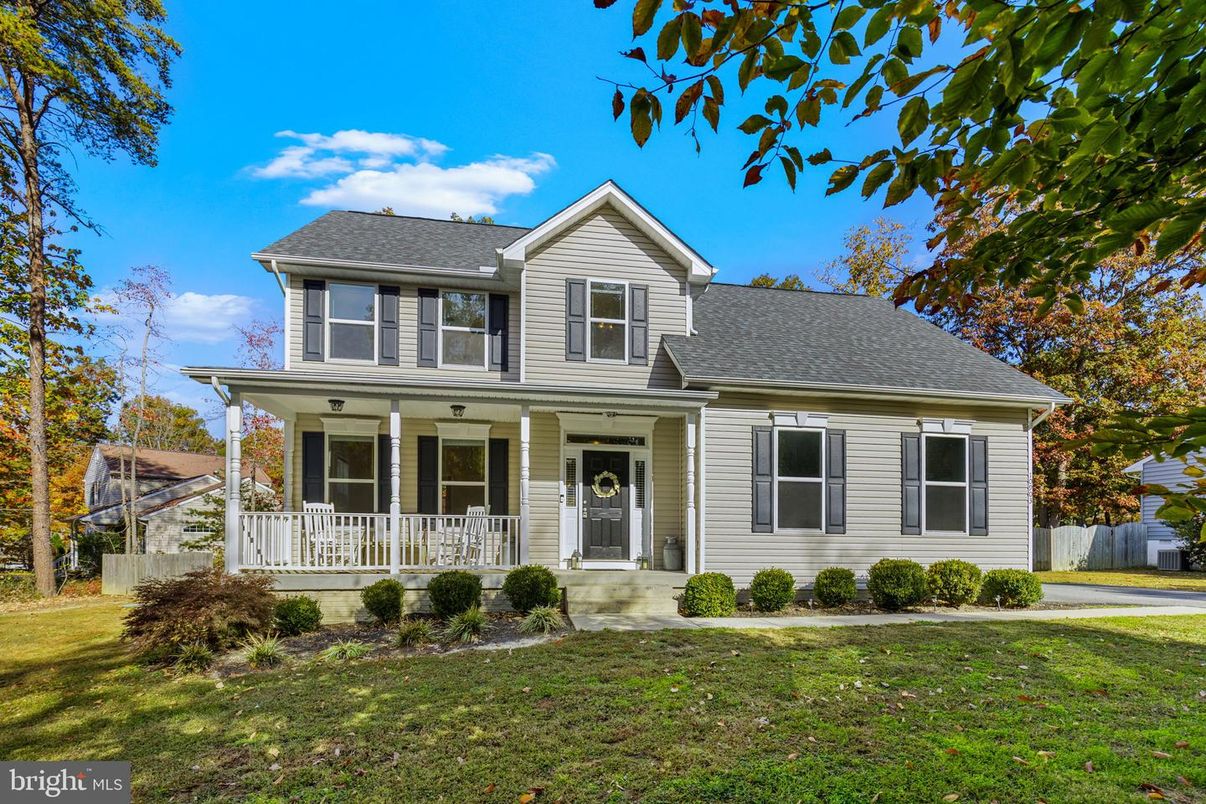 Exterior, Facade, Farmhouse