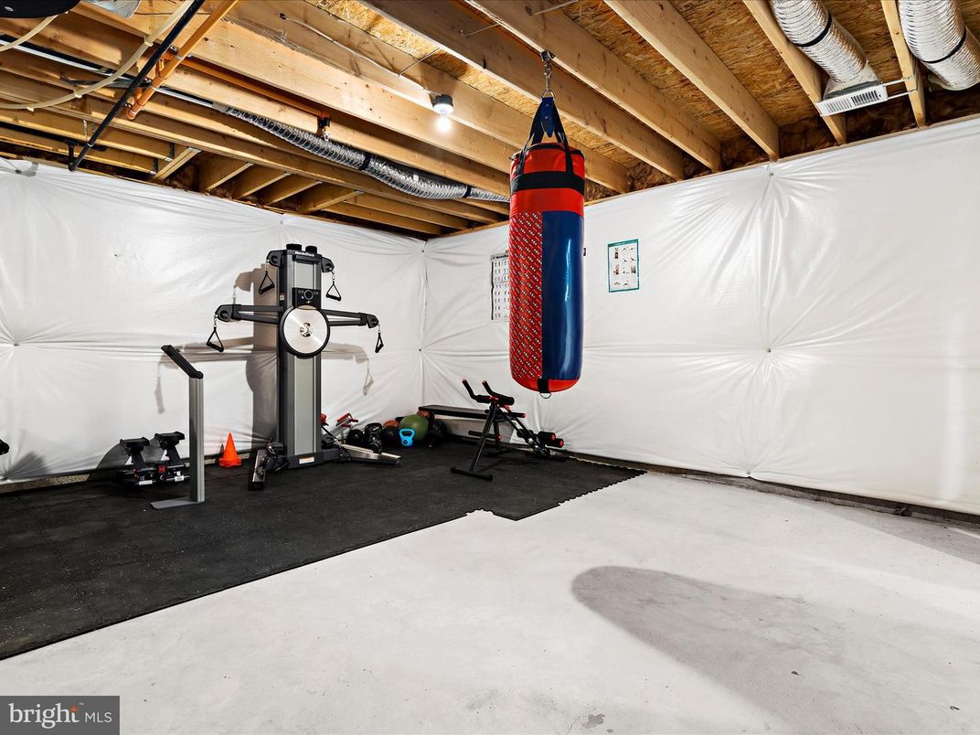 Fitness Equipment, Interior, Wooden Beams, Wooden Ceilings