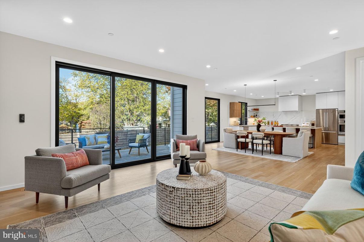 Dining room, Interior, Kitchen, Living room, Pendant Lights, Recessed Lighting, Stainless Steel Appliances, Wood Texture Flooring