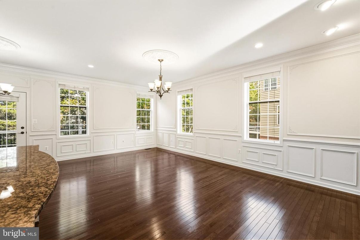 Chandelier, Empty room, Interior, Recessed Lighting, Wood Texture Flooring