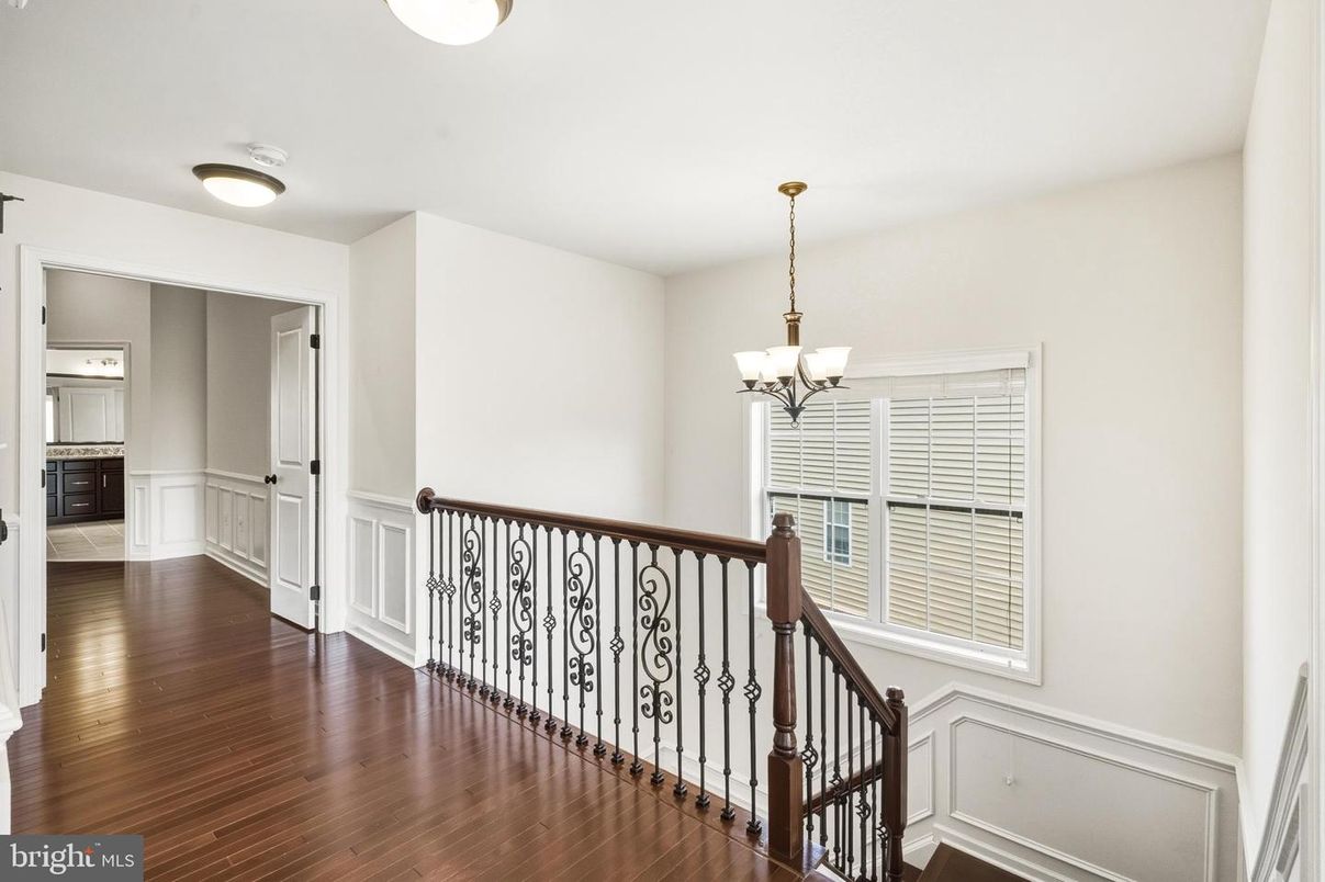 Chandelier, Interior, Wood Texture Flooring