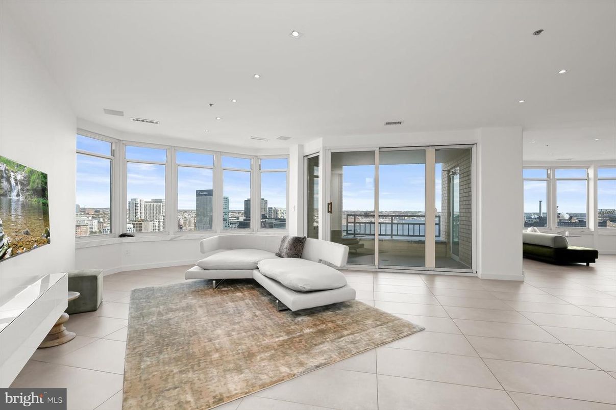 Interior, Recessed Lighting, Water