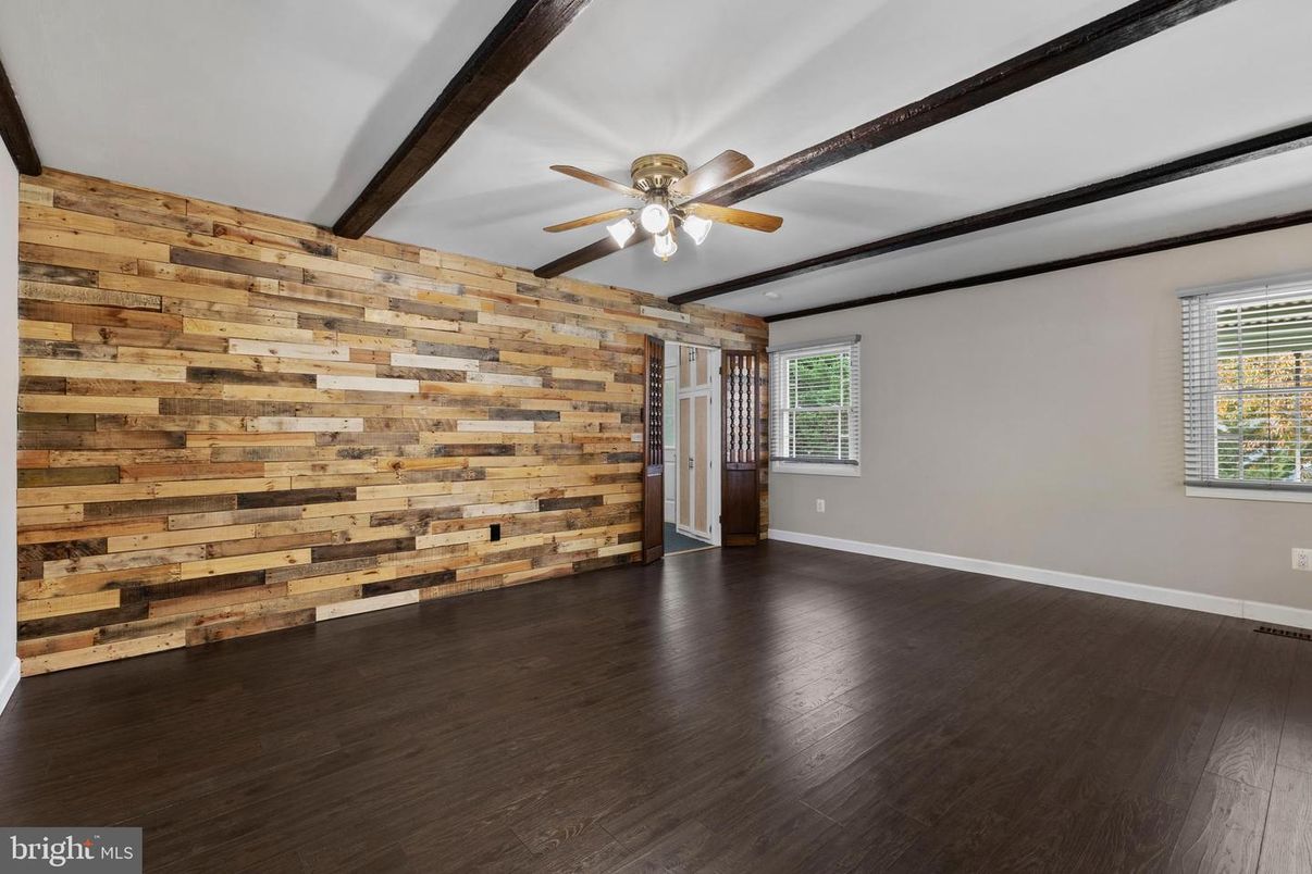 Empty room, Interior, Wooden Beams, Wood Texture Flooring, Wooden Walls