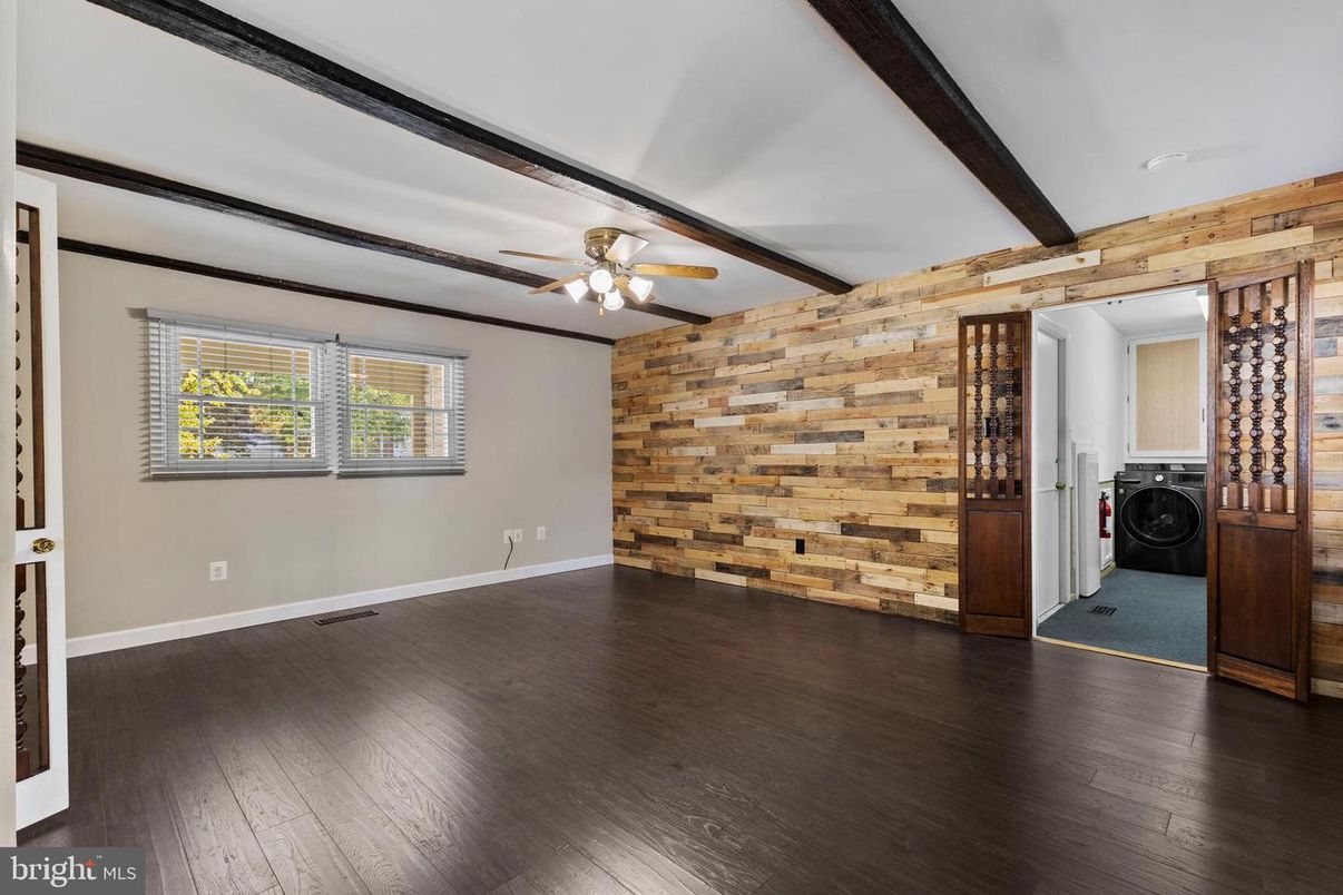 Empty room, Interior, Wine Storage, Wooden Beams, Wood Texture Flooring, Wooden Walls