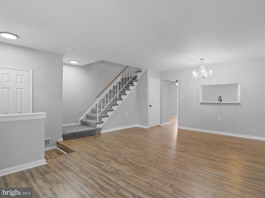 Chandelier, Empty room, Interior, Recessed Lighting, Wood Texture Flooring