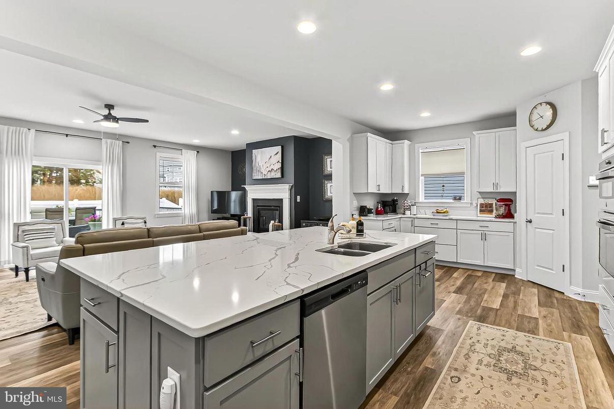 Fireplace, Interior, Kitchen, Living room, Recessed Lighting, Wood Texture Flooring