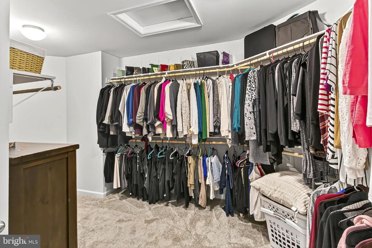Interior, Walk-in Closets