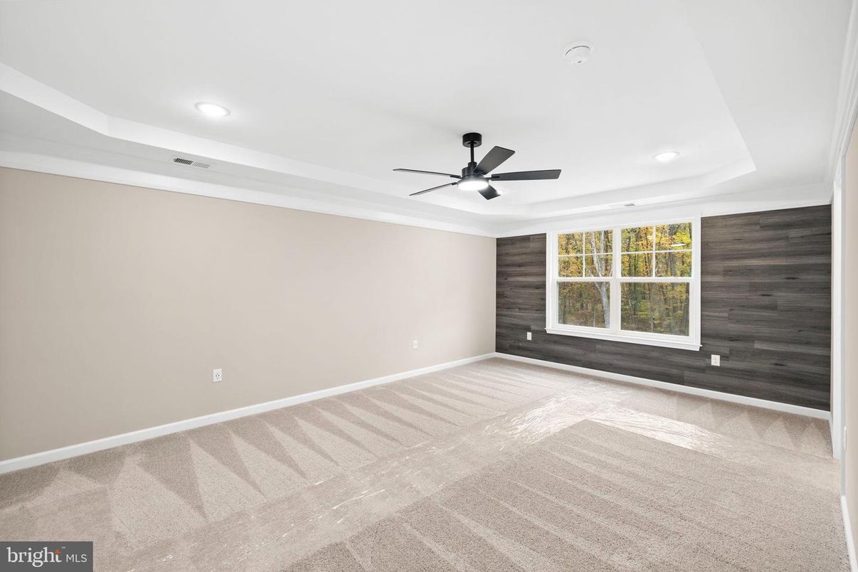 Empty room, Interior, Recessed Lighting