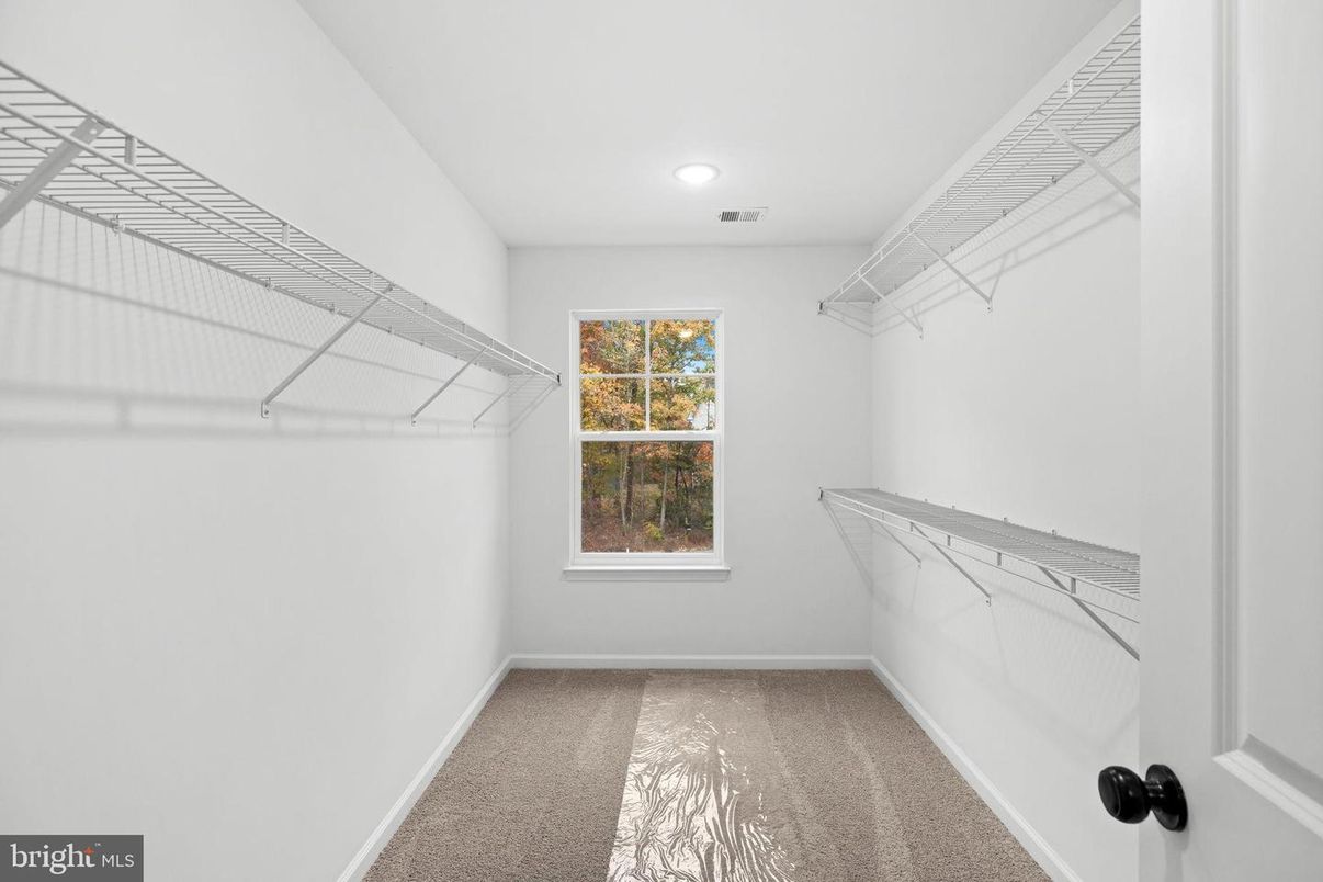 Interior, Recessed Lighting, Walk-in Closets