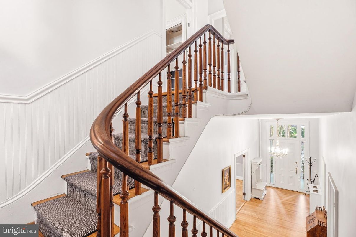 Chandelier, Interior, Wood Texture Flooring