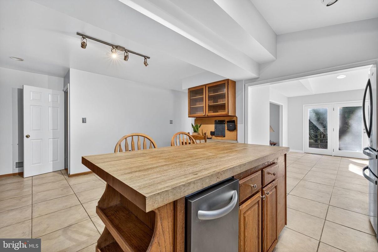 Dining room, Interior, Kitchen, Recessed Lighting