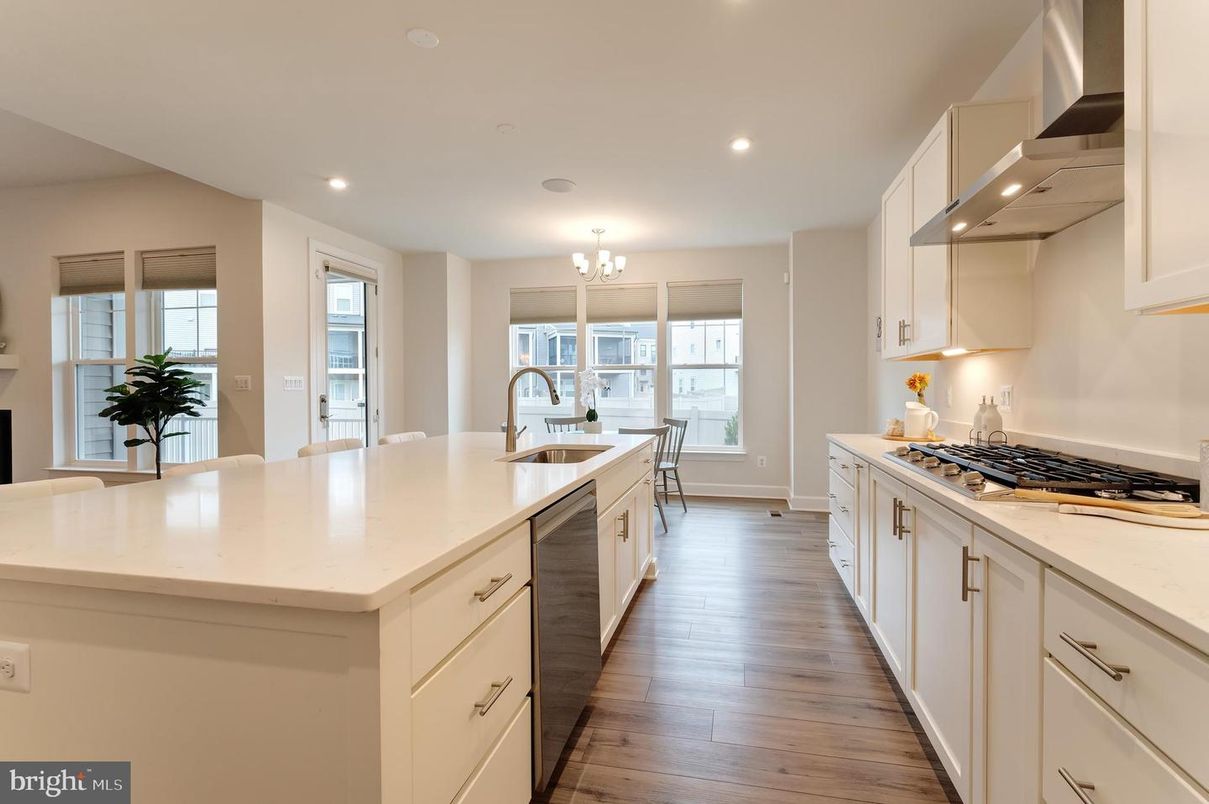 Chandelier, Interior, Kitchen, Recessed Lighting, Wood Texture Flooring