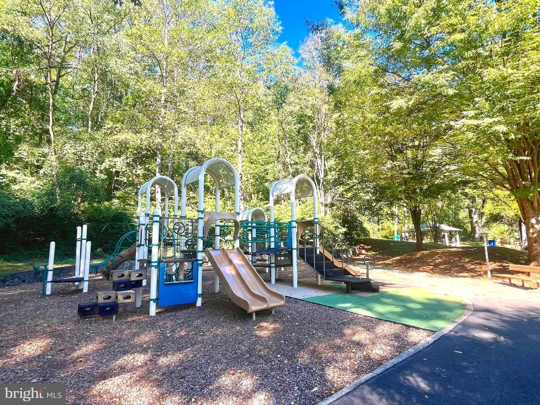 Backyard, Exterior, Playground