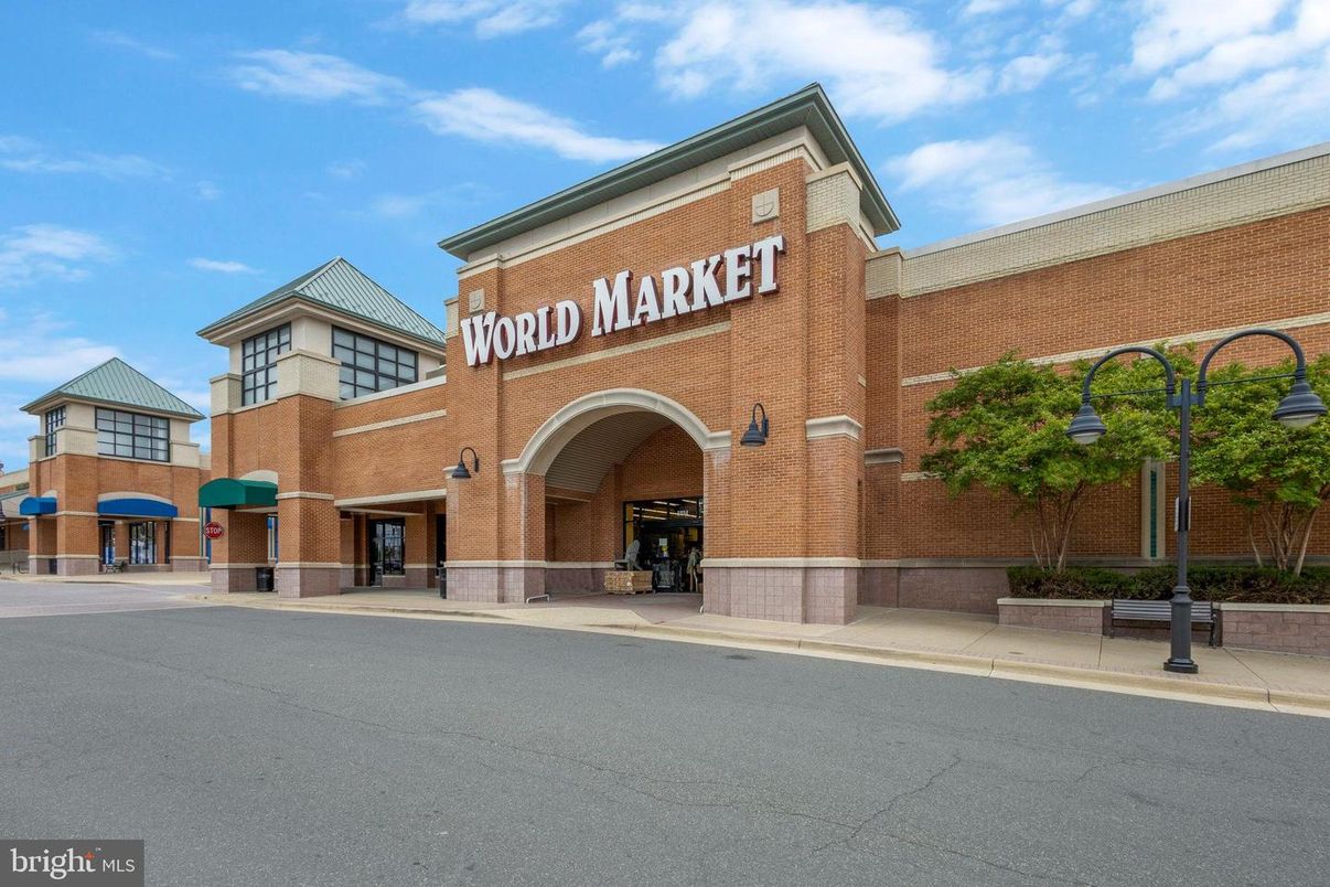 Exterior, Facade, Brick Facade, None