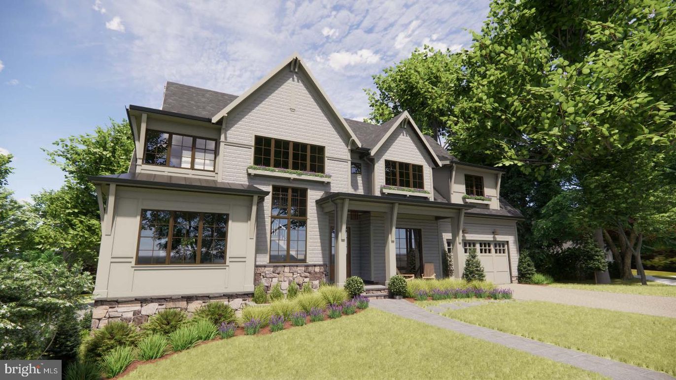 Attached, Exterior, Facade, Farmhouse