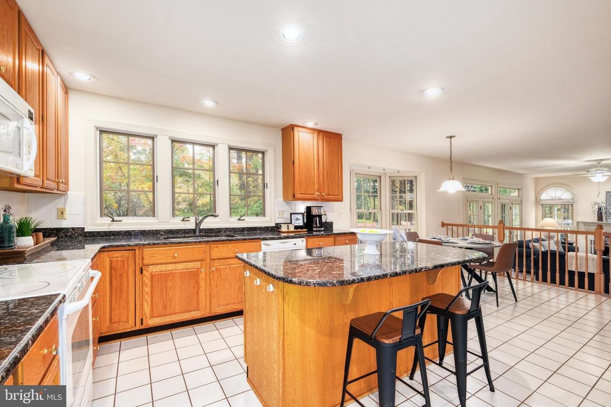 Dining room, Interior, Kitchen, Pendant Lights, Recessed Lighting