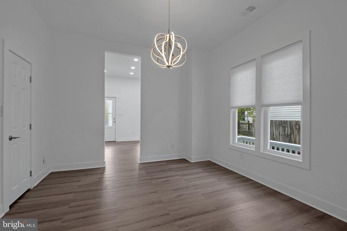 Empty room, Interior, Pendant Lights, Recessed Lighting, Wood Texture Flooring
