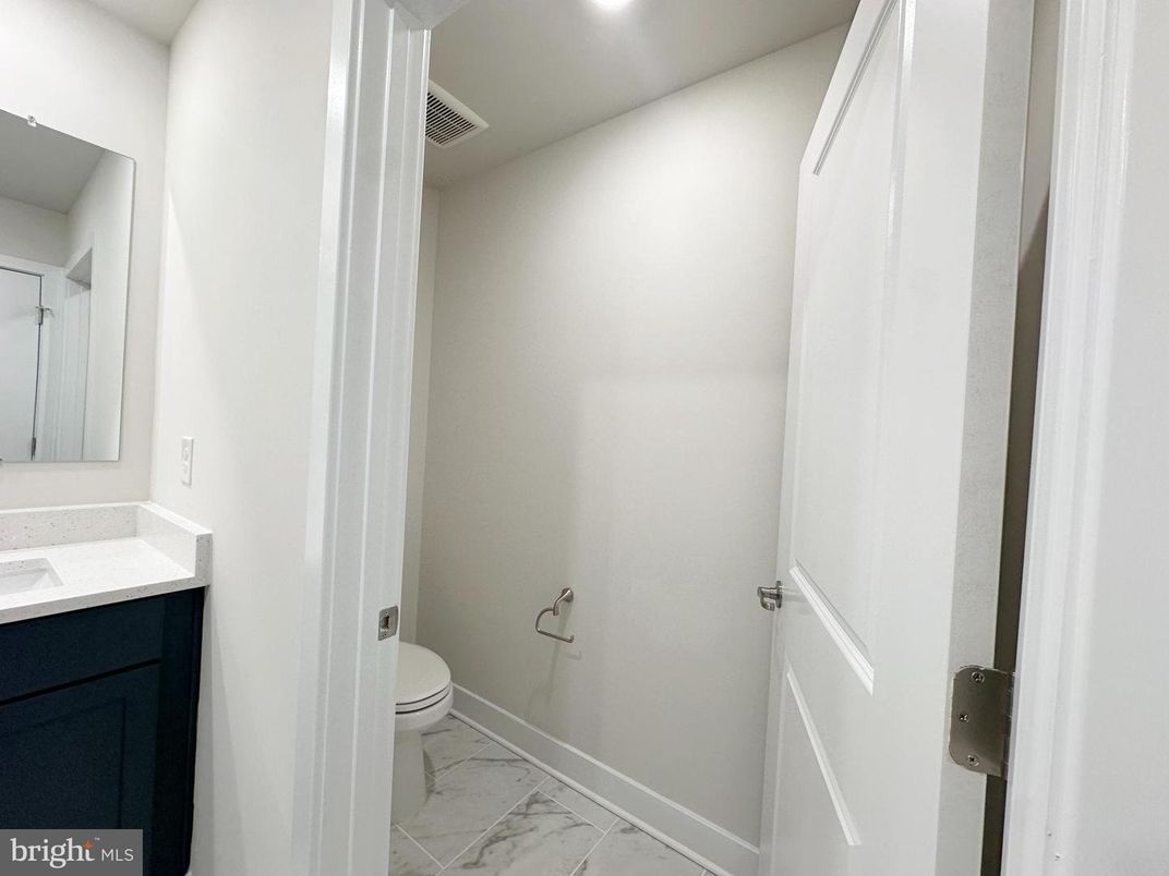 Bathroom, Interior, Marble, Recessed Lighting