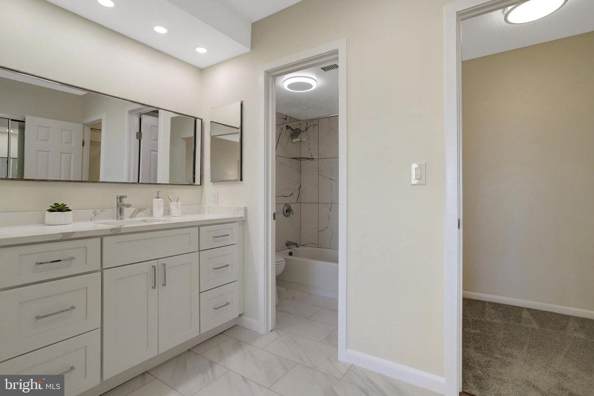 Bathroom, Dual Sink Vanities, Interior, Marble, Recessed Lighting