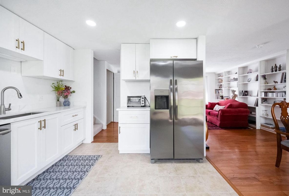 Interior, Kitchen, Living room, Recessed Lighting, Stainless Steel Appliances, Wood Texture Flooring