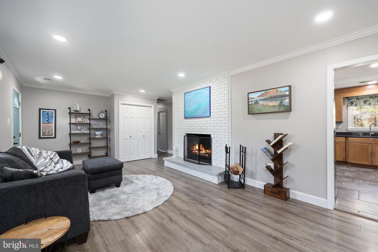 Fireplace, Interior, Living room, Recessed Lighting, Wood Texture Flooring