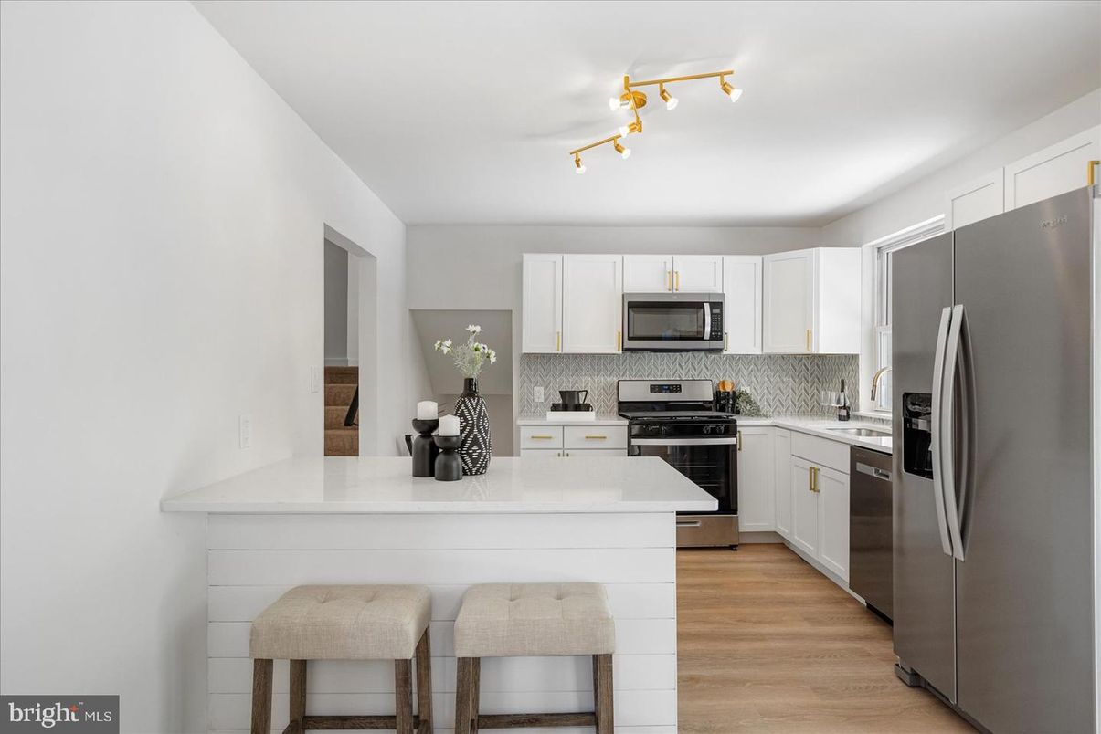 Interior, Kitchen, Stainless Steel Appliances, Wood Texture Flooring