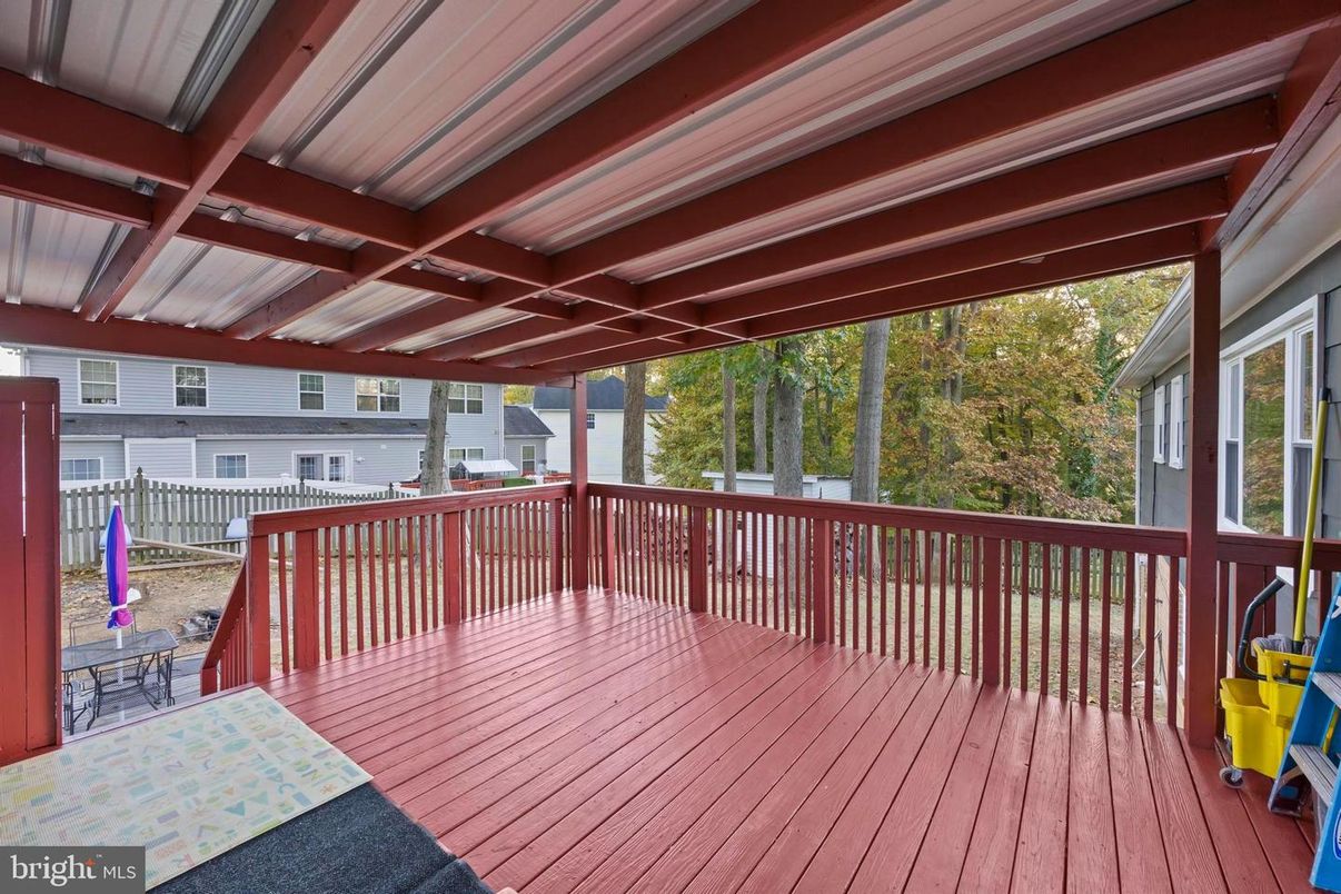 Exterior, Wood Texture Flooring