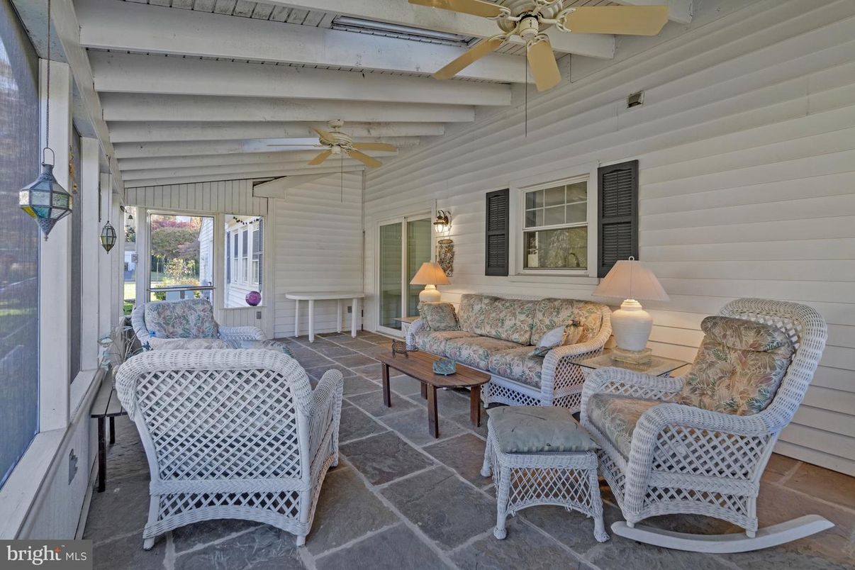 Exterior, Interior, Living room