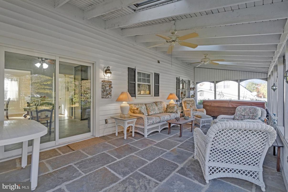 Interior, Living room