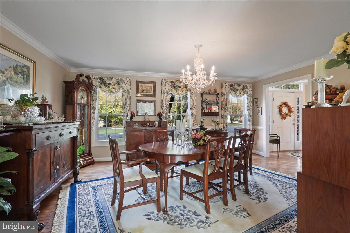 Chandelier, Dining room, Interior, Wood Texture Flooring