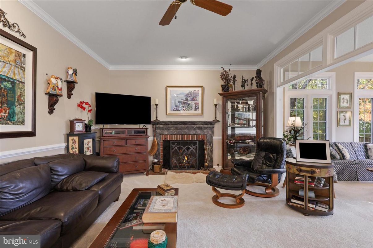 Fireplace, Interior, Living room, Recessed Lighting