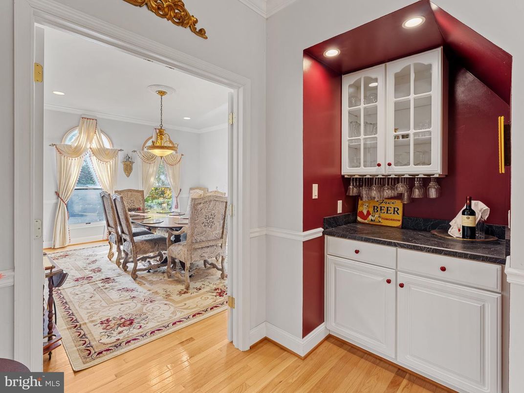 Dining room, Interior, Pendant Lights, Recessed Lighting, Wood Texture Flooring