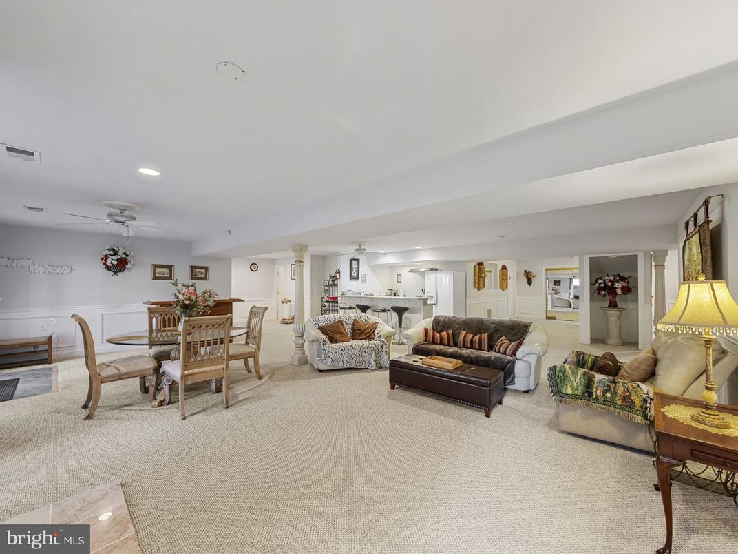 Dining room, Interior, Living room, Recessed Lighting