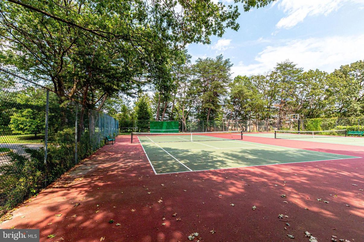 Exterior, Tennis Courts