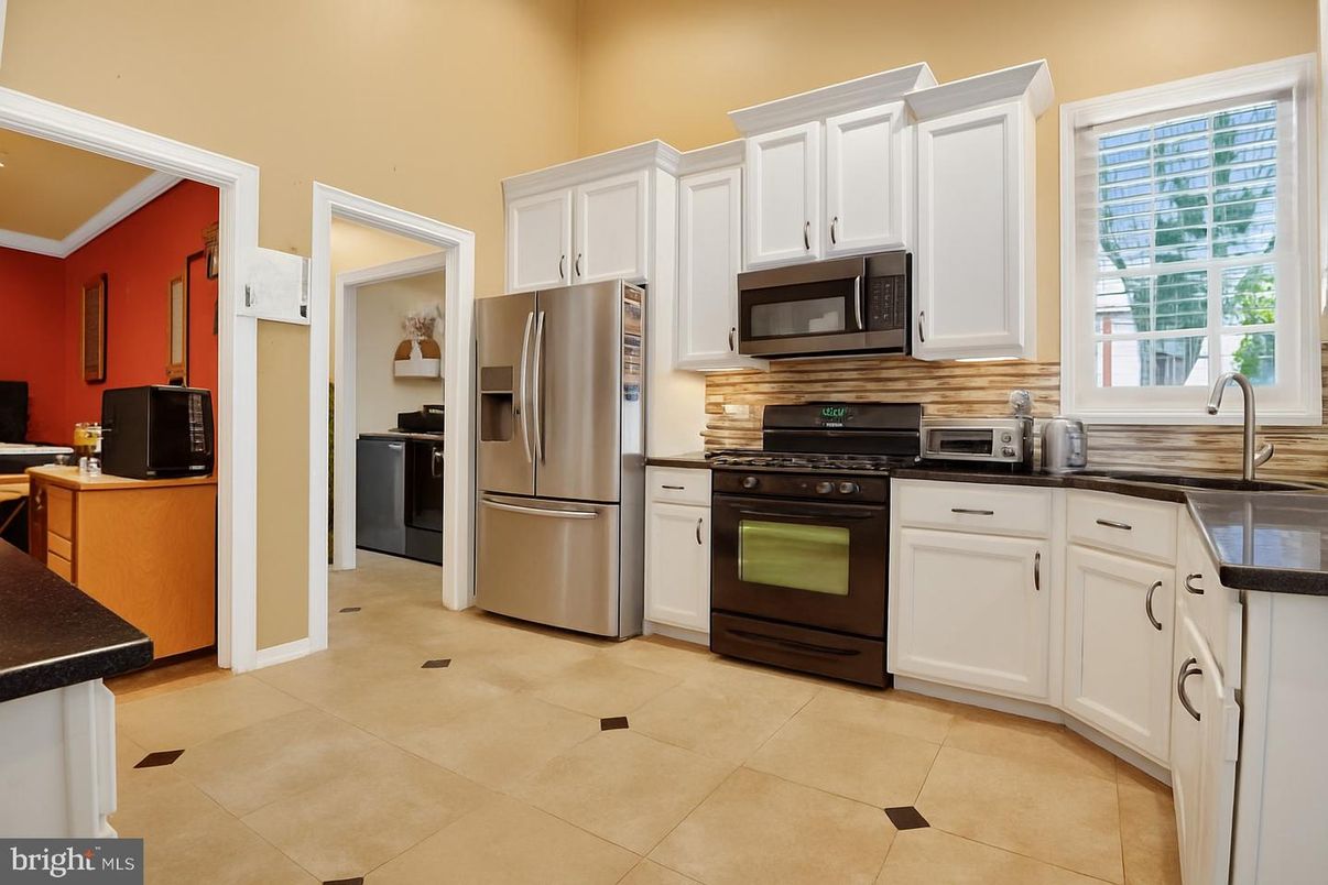 Interior, Kitchen, Stainless Steel Appliances