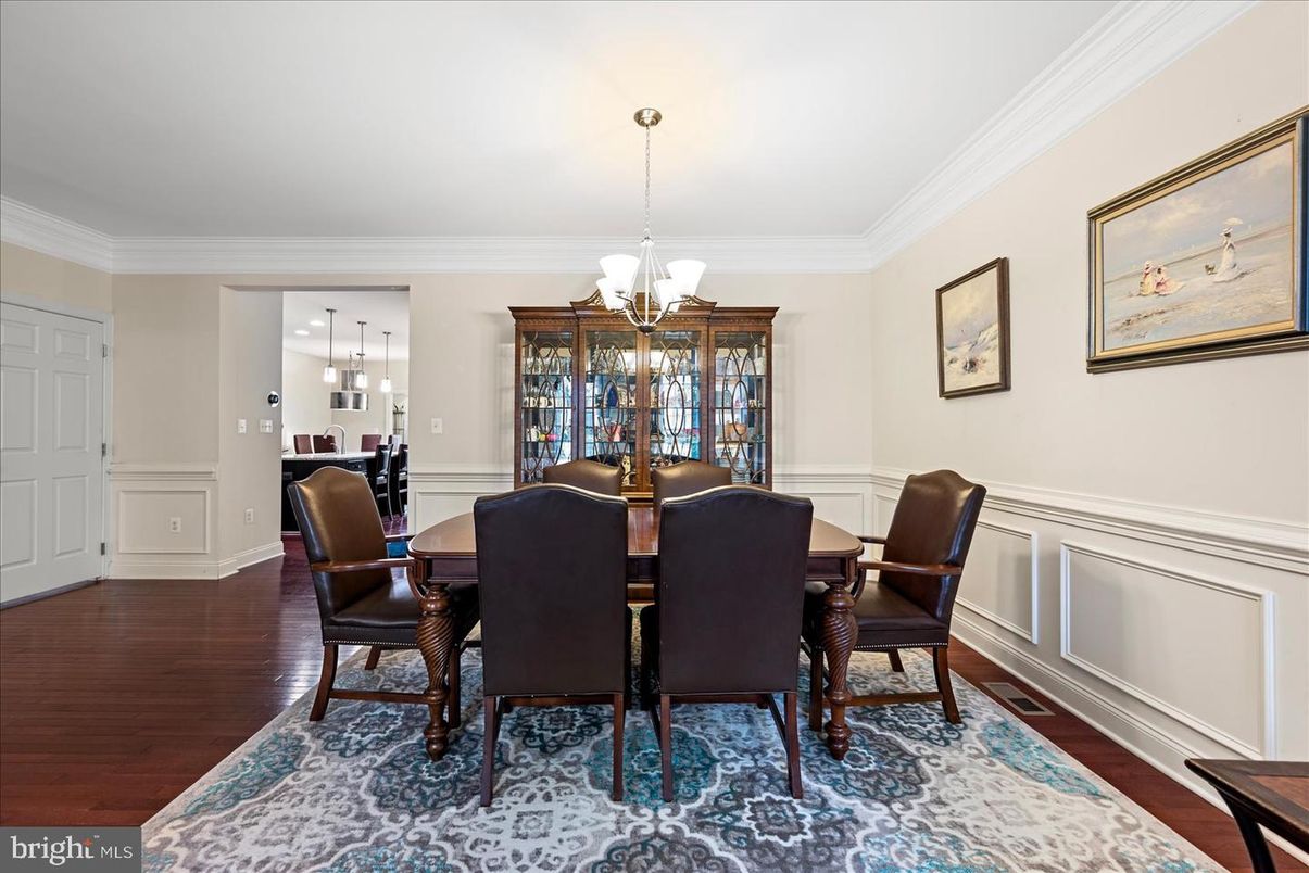 Chandelier, Dining room, Interior, Wood Texture Flooring