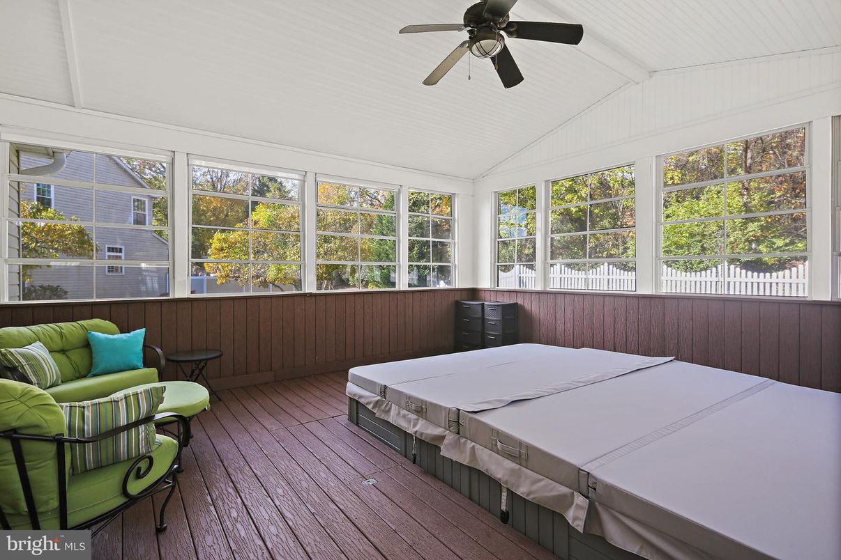 Interior, Sun Room, Wood Texture Flooring