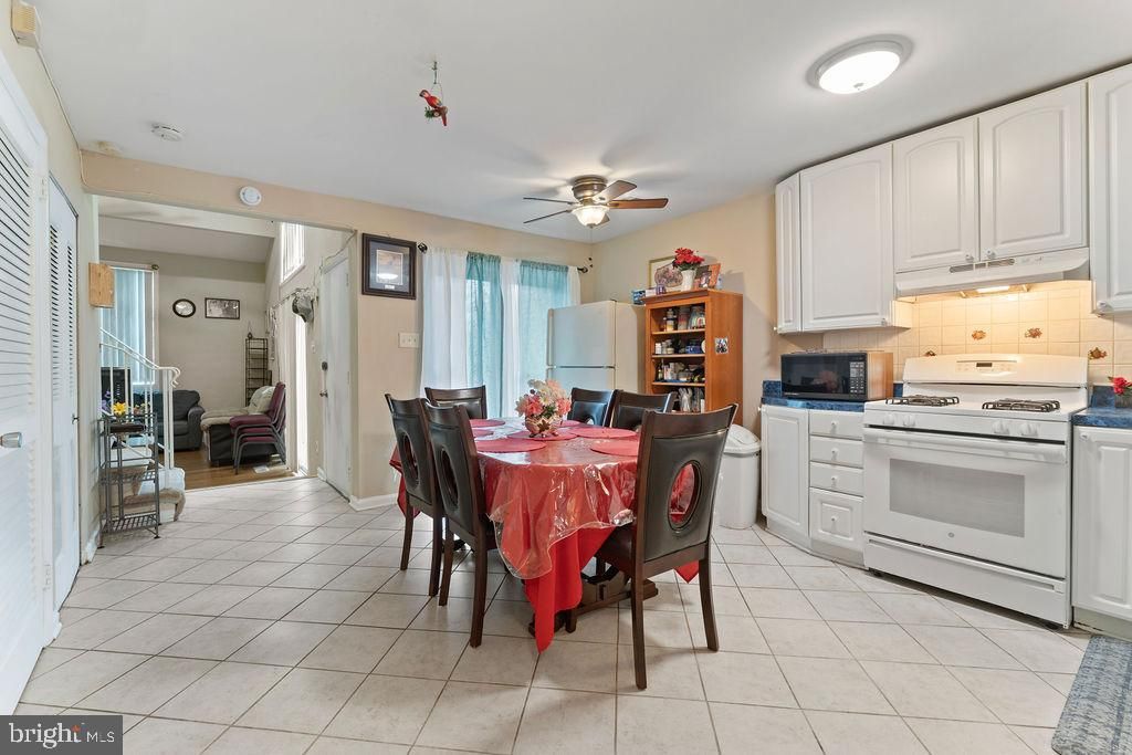 Dining room, Interior, Kitchen