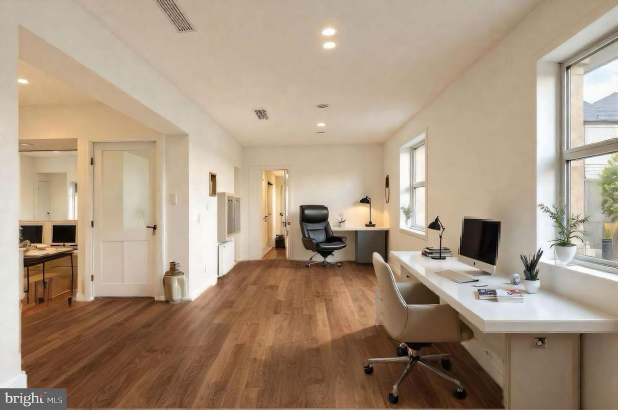 Home Office, Interior, Recessed Lighting, Wood Texture Flooring