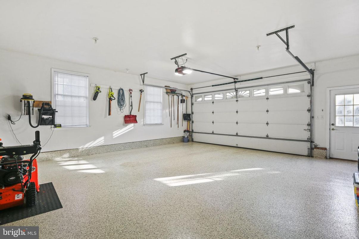Fitness Equipment, Garage, Interior
