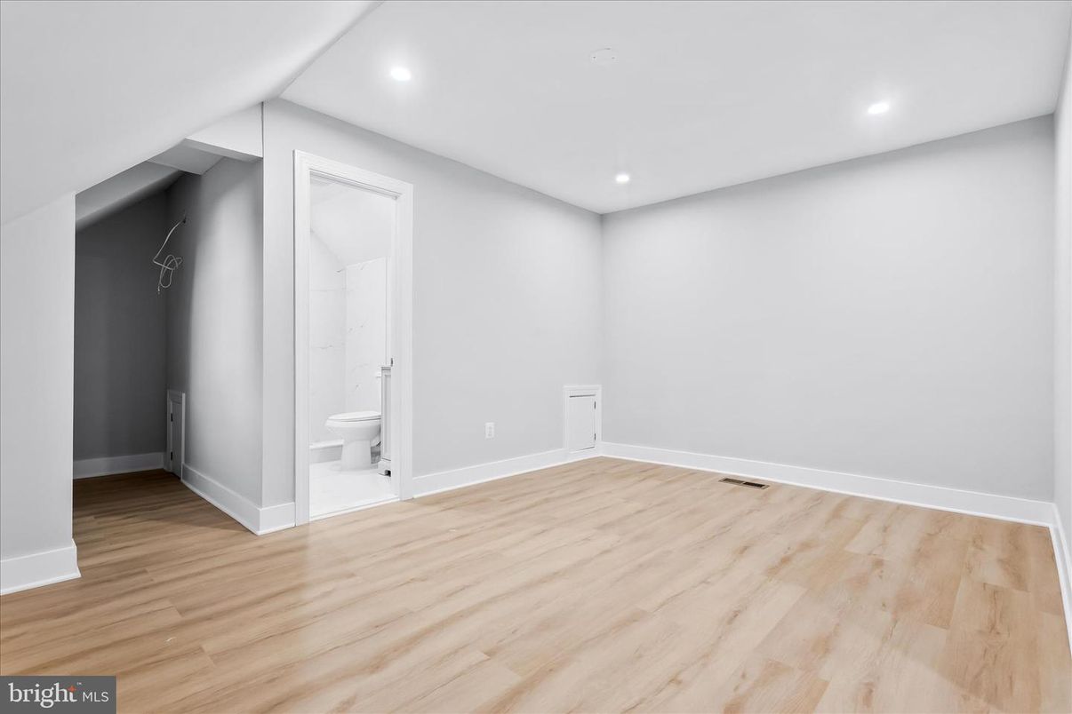 Bathroom, Empty room, Interior, Recessed Lighting, Wood Texture Flooring