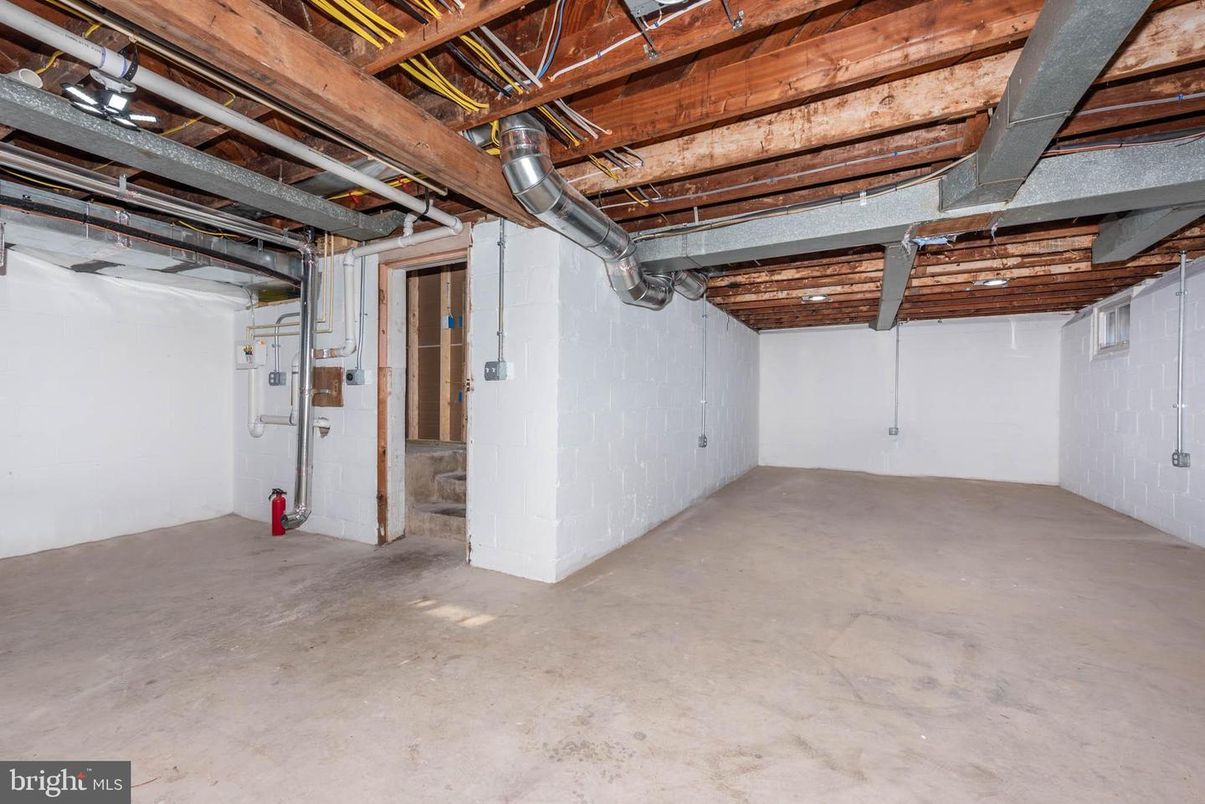 Interior, Wooden Beams