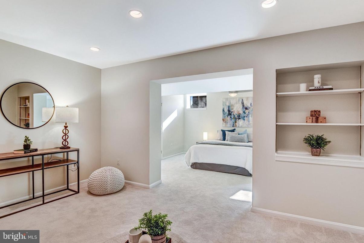 Bedroom, Interior, Recessed Lighting