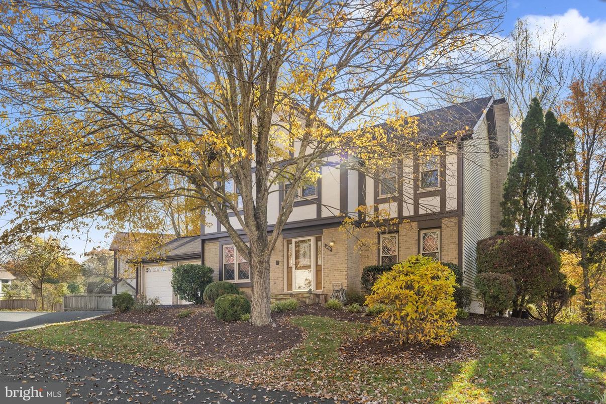 Attached, Exterior, Facade, Brick Facade, Tudor Revival