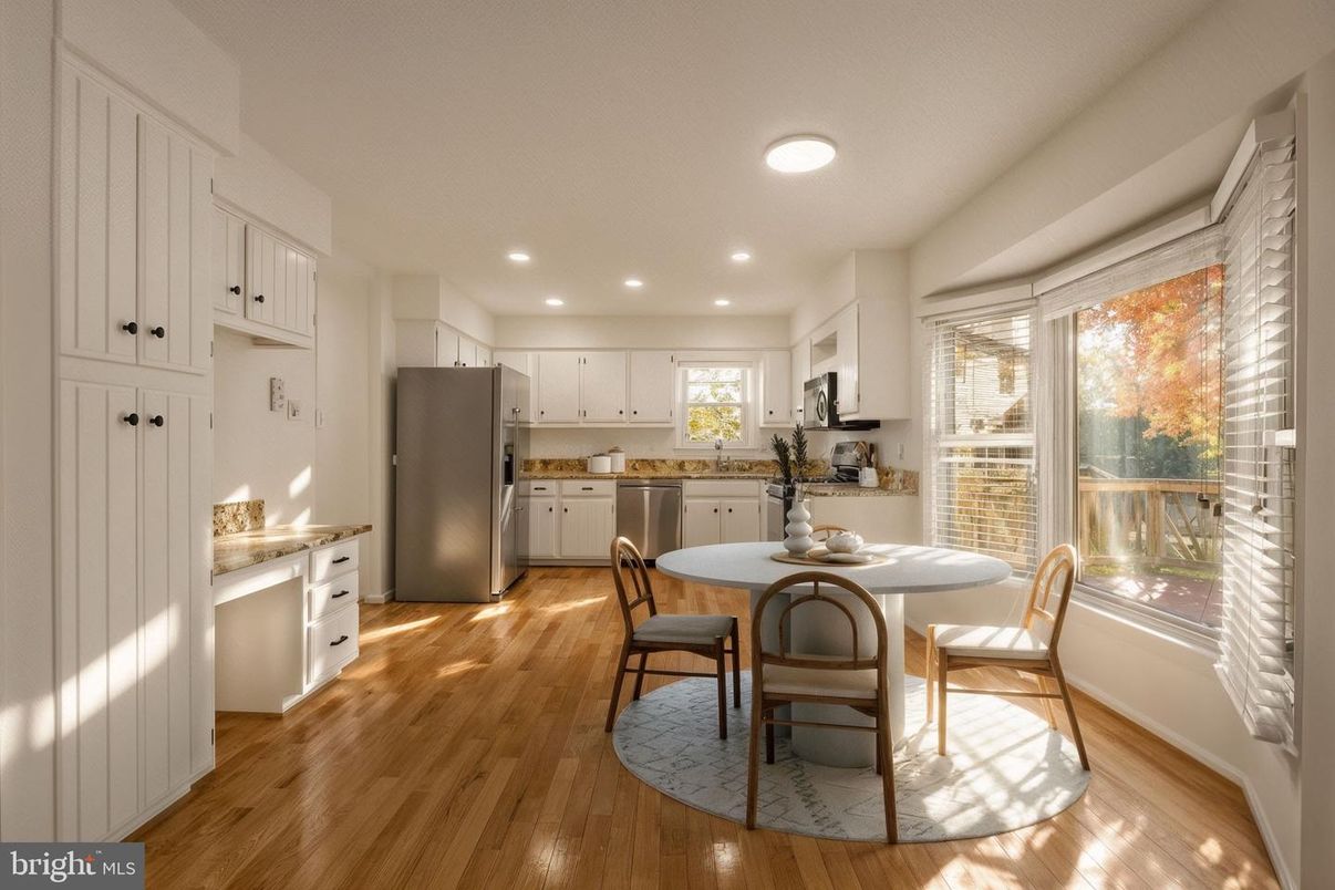 Dining room, Interior, Kitchen, Recessed Lighting, Stainless Steel Appliances, Wood Texture Flooring