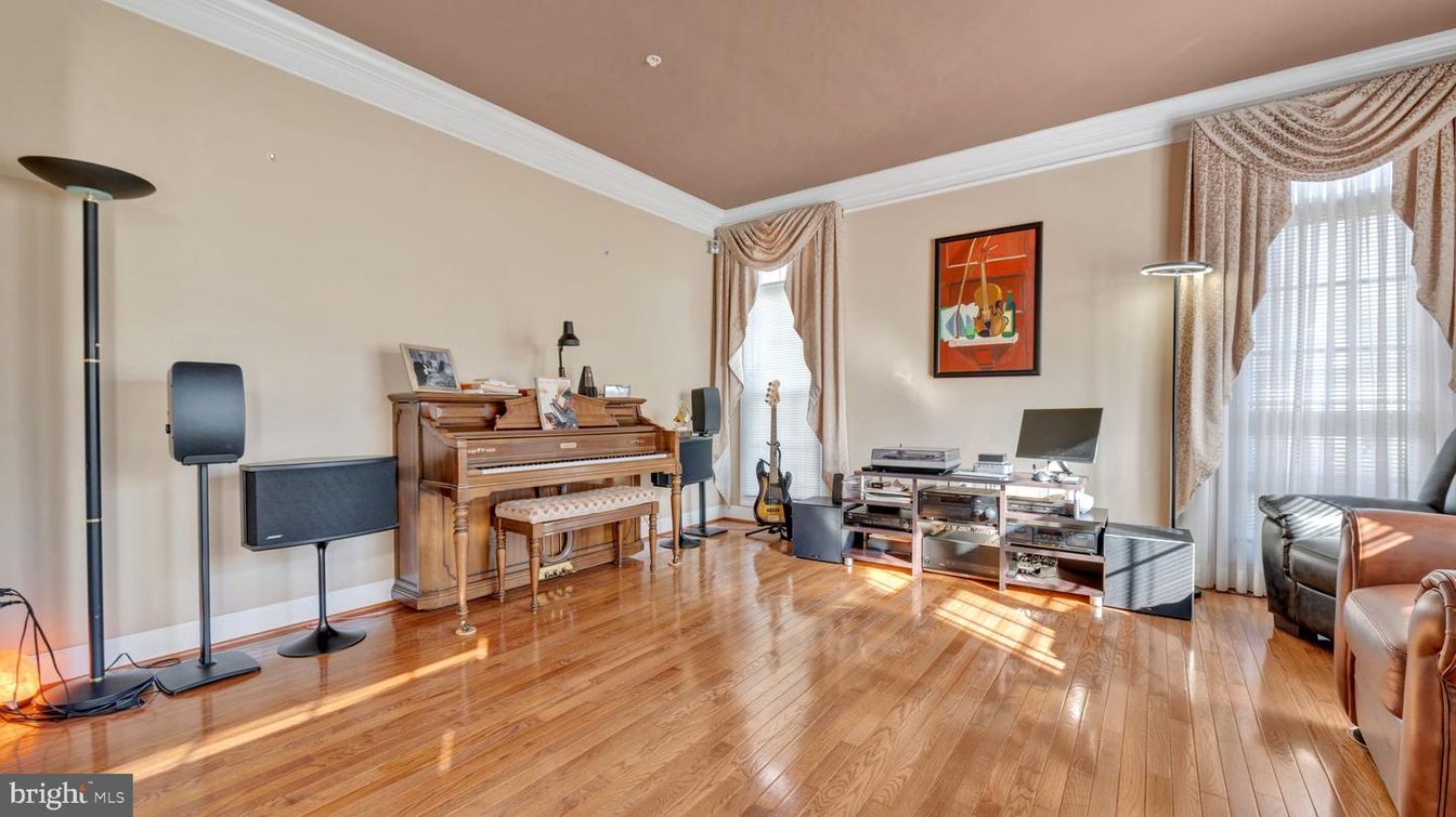 Home Office, Interior, Piano, Wood Texture Flooring