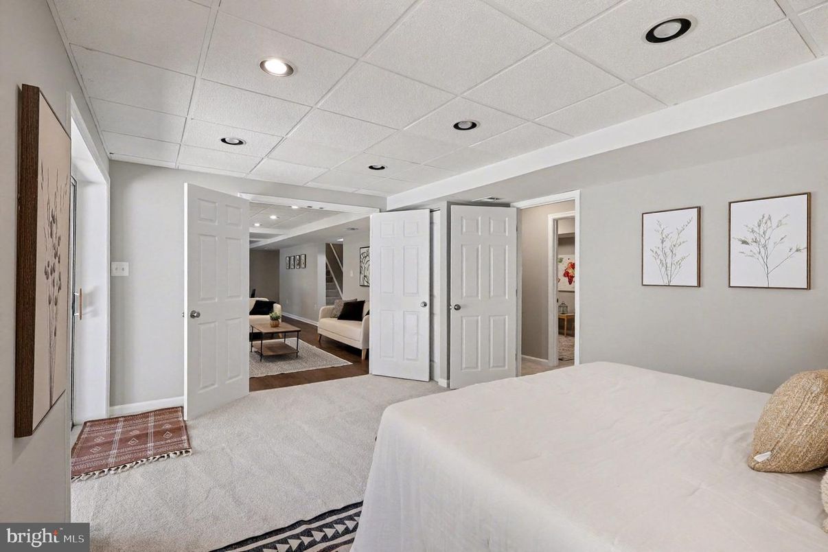 Bedroom, Interior, Recessed Lighting