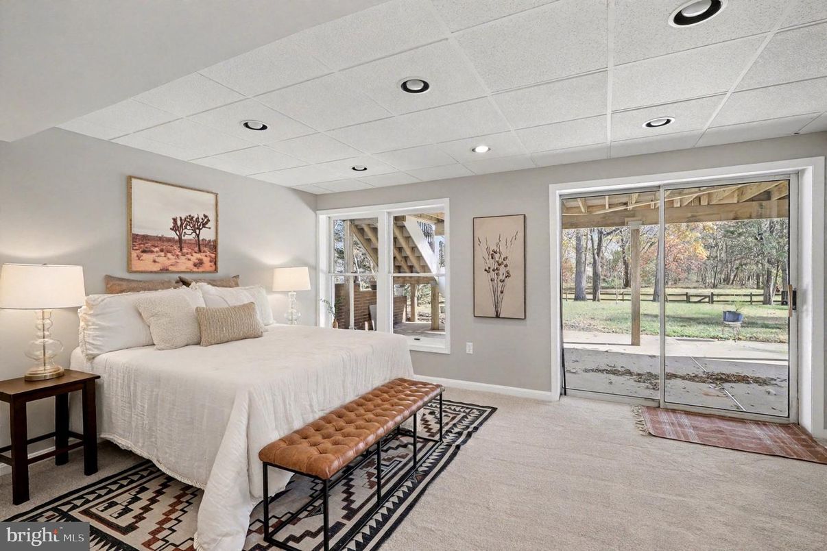 Bedroom, Interior, Recessed Lighting