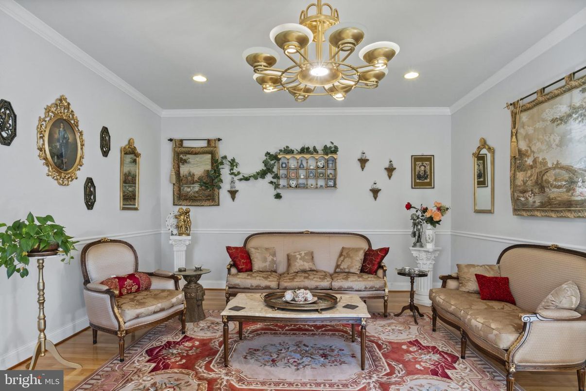Chandelier, Interior, Living room, Recessed Lighting, Wood Texture Flooring