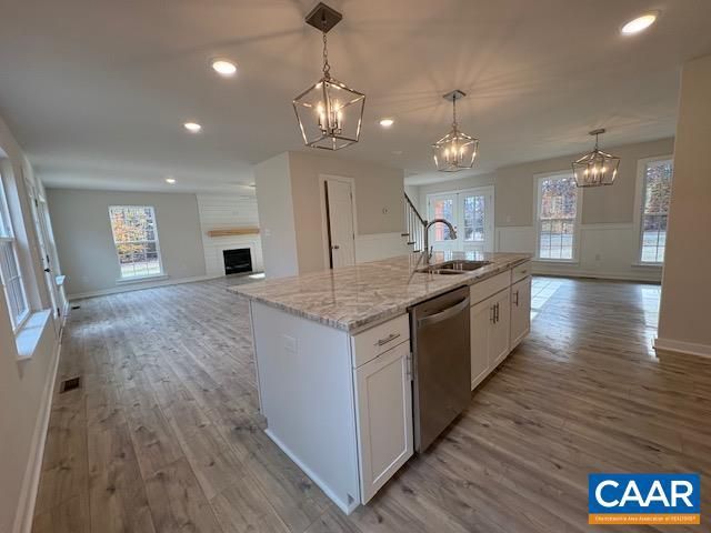 Fireplace, Interior, Kitchen, Pendant Lights, Recessed Lighting, Wood Texture Flooring